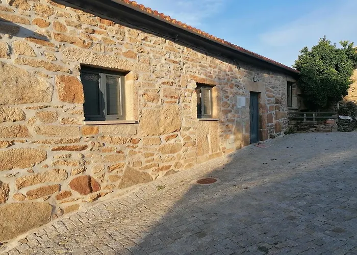 בית נופש Refugio Do Coa - Pure Countryside Experience פיניאל